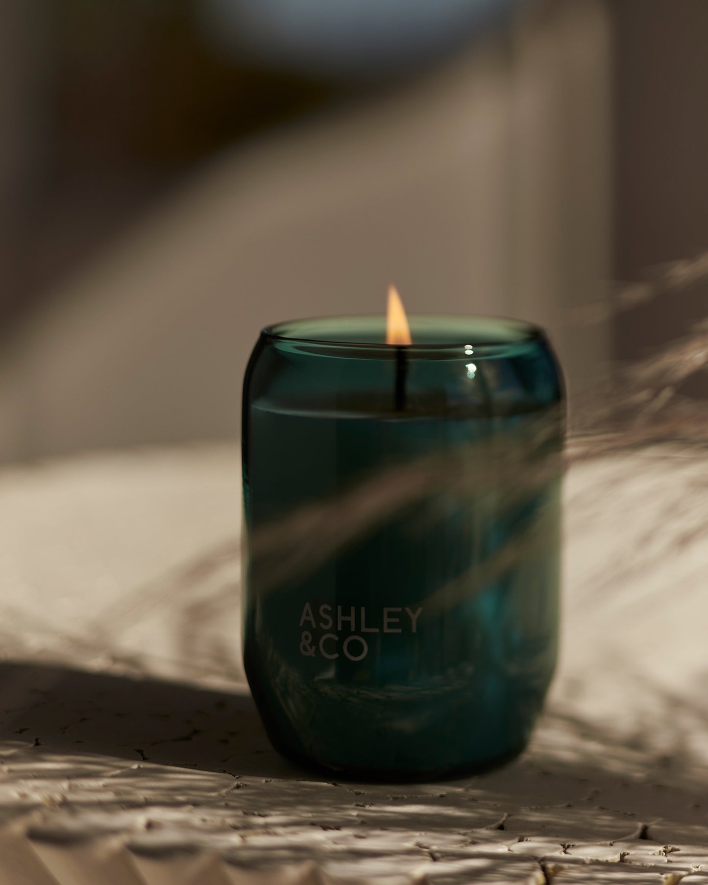 Waxed Perfume Outdoor Candle 310g Tui & Kahili + Citronella