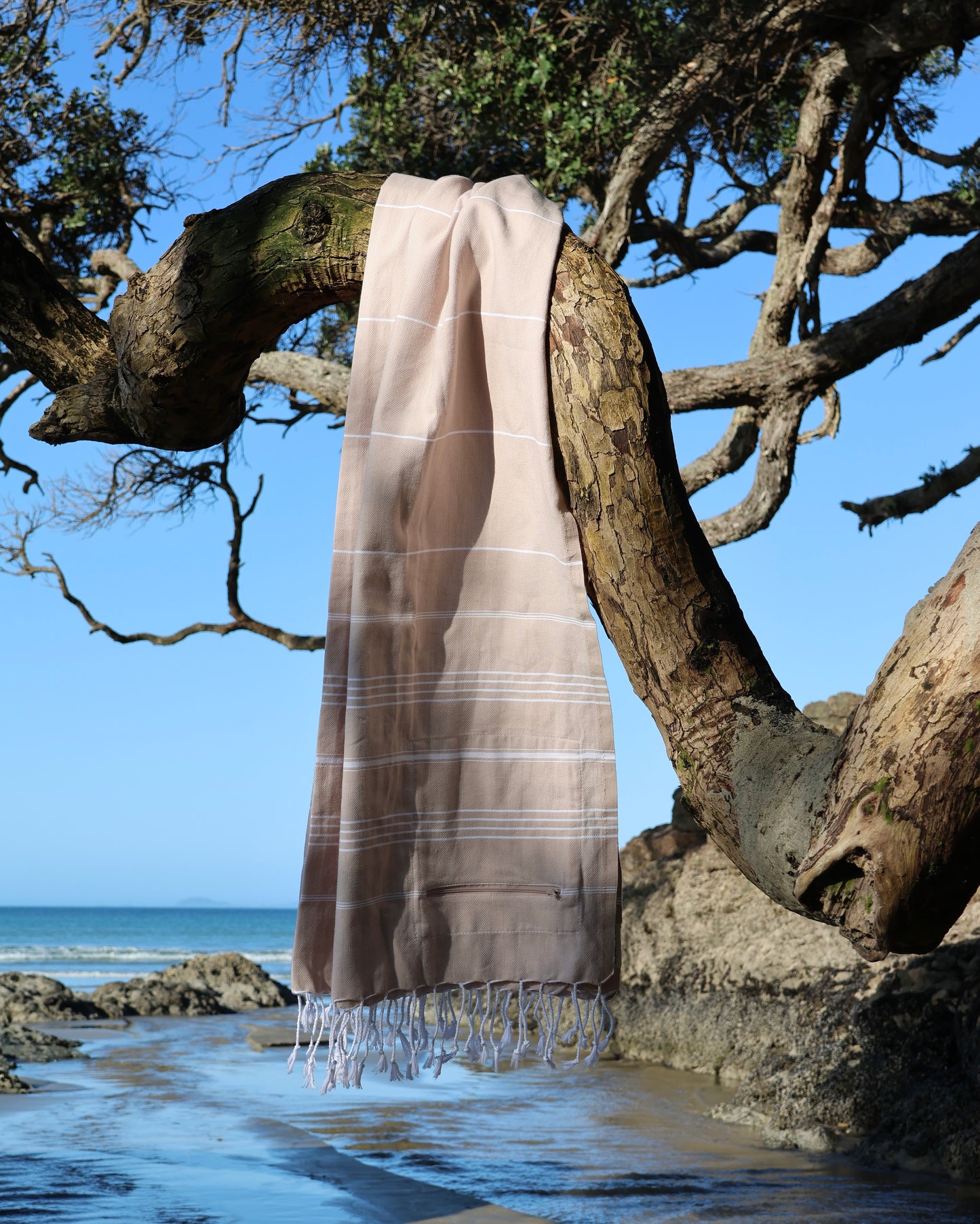 Turkish Beach Towel with Zipper Pocket - Beige