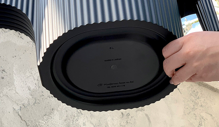 Garden Bettle Watering Can - Black