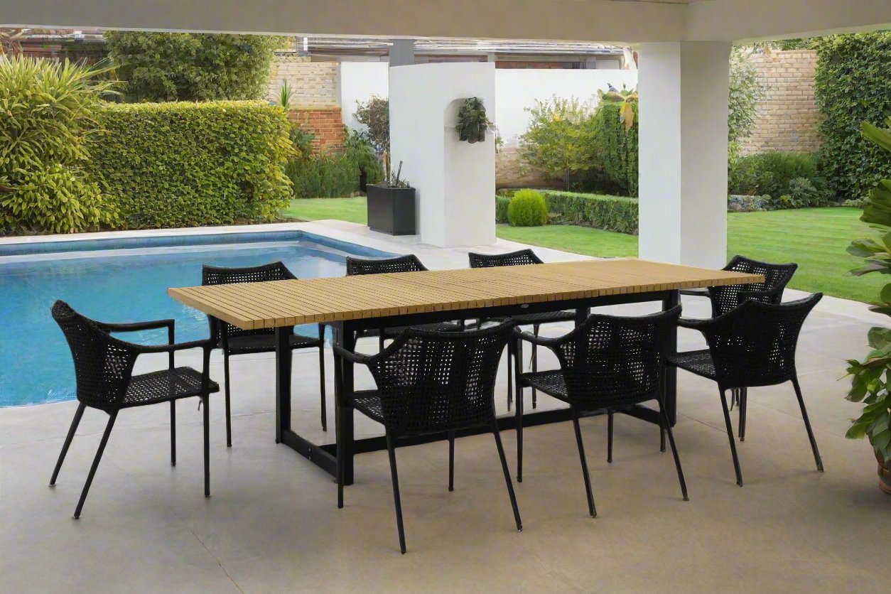 Hollyford Outdoor Teak Extension Dining Table