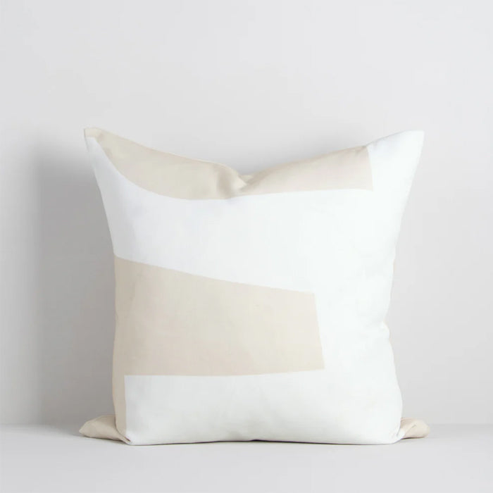 Meelan Outdoor Cushion - Beige/White