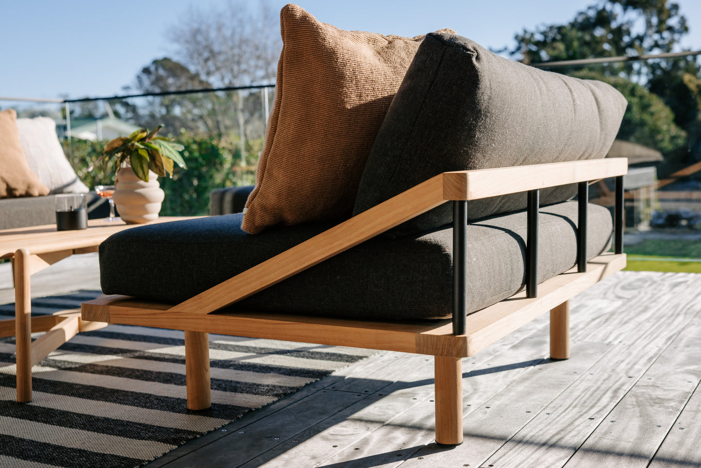 Heaphy Outdoor Chair - Ebony