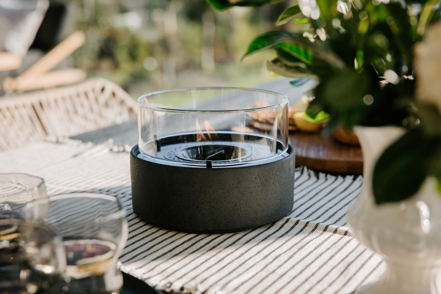 Café 14 Lava-Black